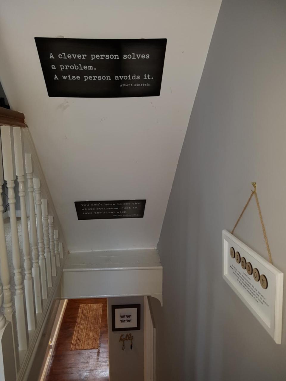 Slough Centre Townhouse With Driveway Parking For Up To Two Cars Apartment Luaran gambar